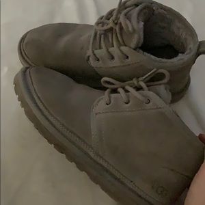 uggs size 7 worn a little but not bad quality